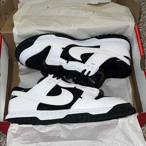 EUC with Box Nike Air Dunk Jumbo Reverse Pandas